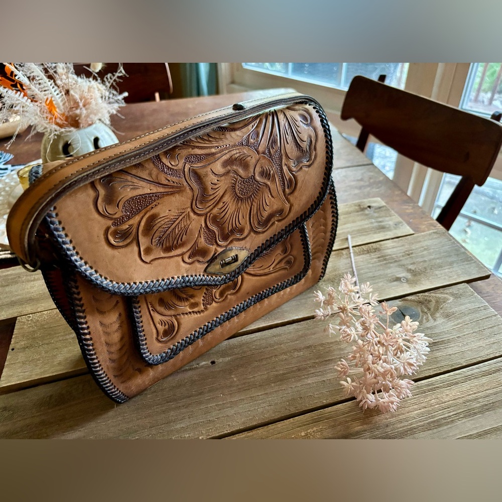 vintage tooled leather purse